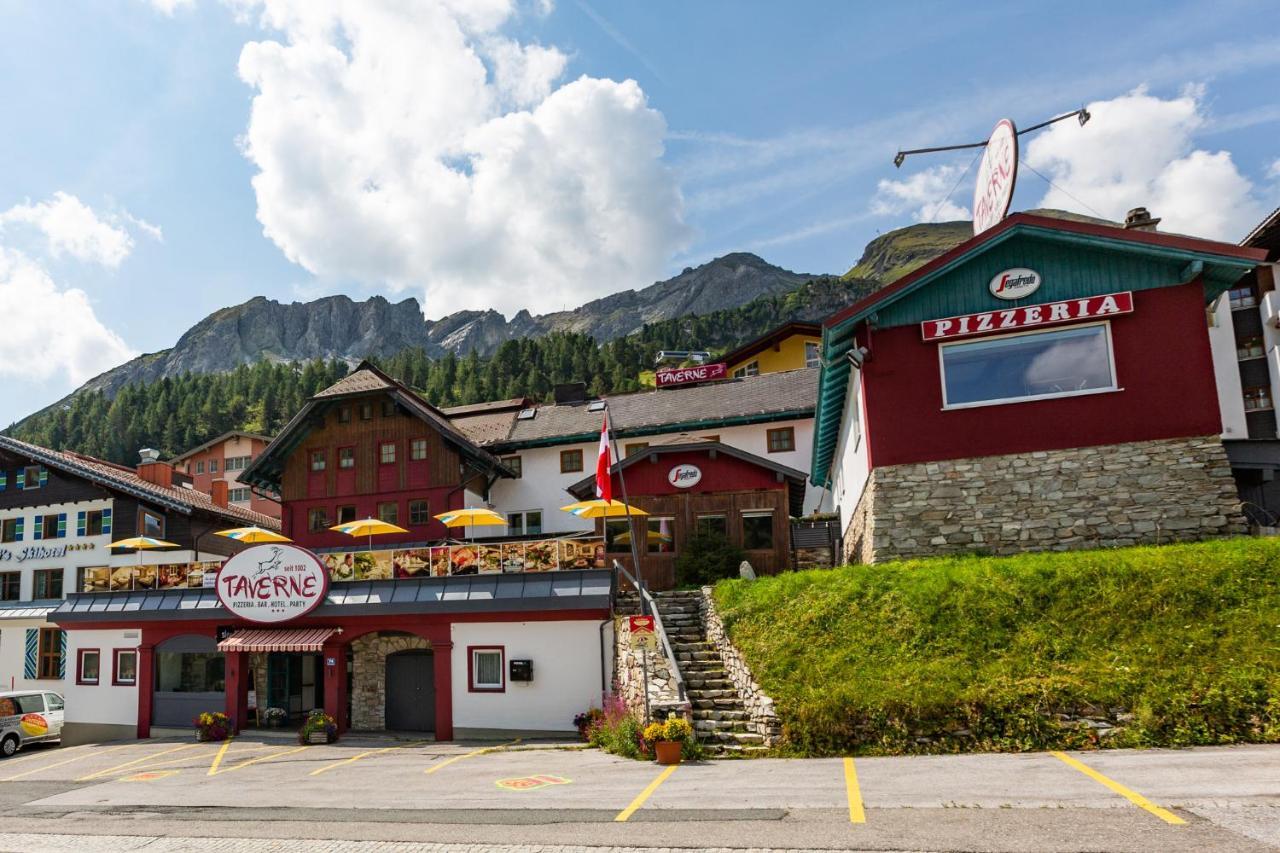 Party Hotel Taverne Obertauern Exterior photo